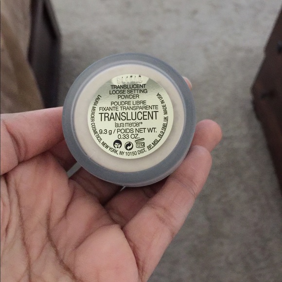 Laura mercier translucent powder - Picture 3 of 3